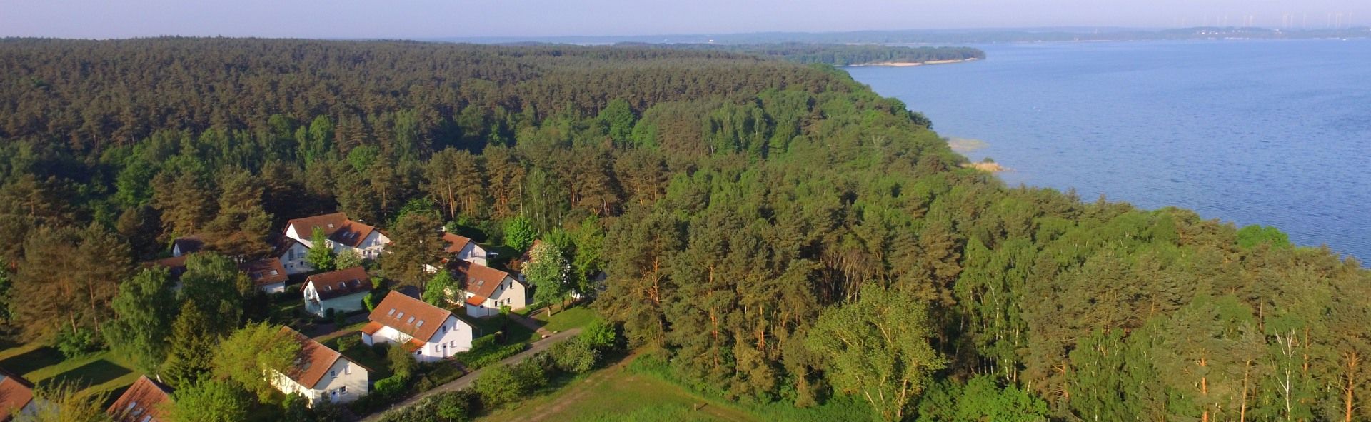 Ferienpark Lenzer Höh - Luftbild:Ferienpark & Plauer See