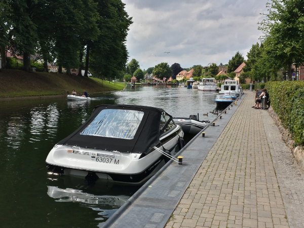 Die Eldepromenade - Bootsanleger