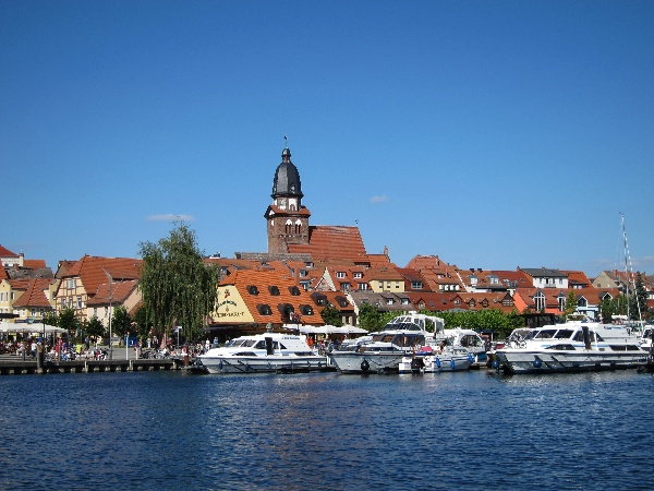 Stadthafen mit Blick auf die Altstadt